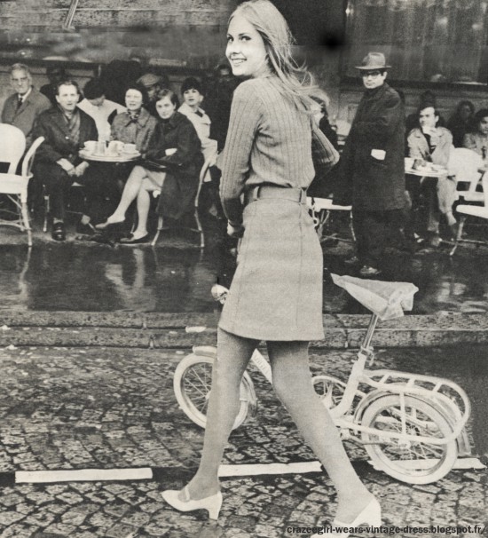 Badaud - mini jupe girl - USE